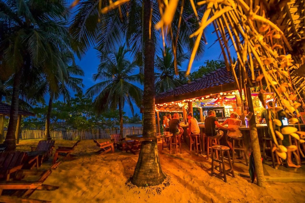 Kitesurfing Lanka Hotel Kalpitiya Exterior foto