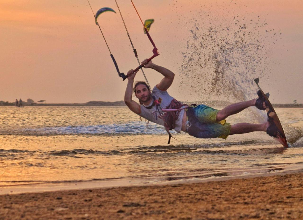 Kitesurfing Lanka Hotel Kalpitiya Exterior foto